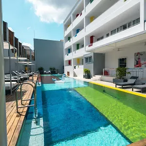 Chill 5*, Seminyak Indonésia