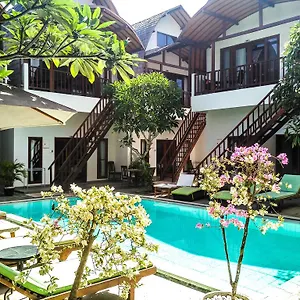 Naturela 2*, Uluwatu Indonésia